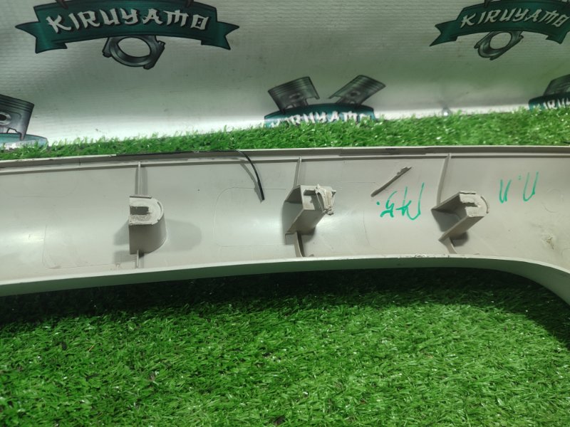 Накладка стойки лобового стекла Ford FOCUS 2