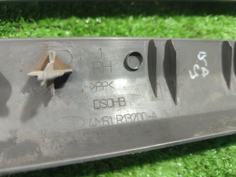 Накладка на порог салона Ford FOCUS 2