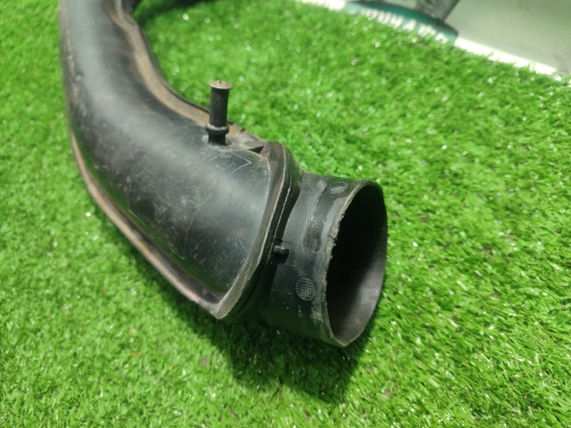 Патрубок воздушного фильтра Ford FOCUS 2