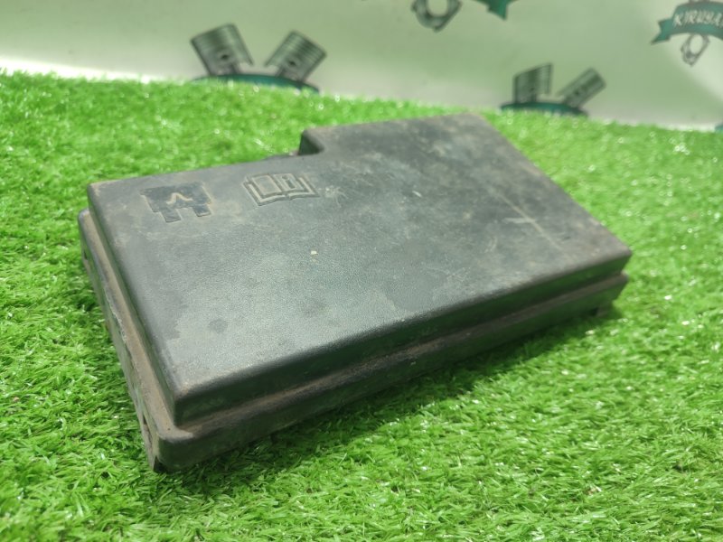 Крышка блока предохранителей Mazda 3BK