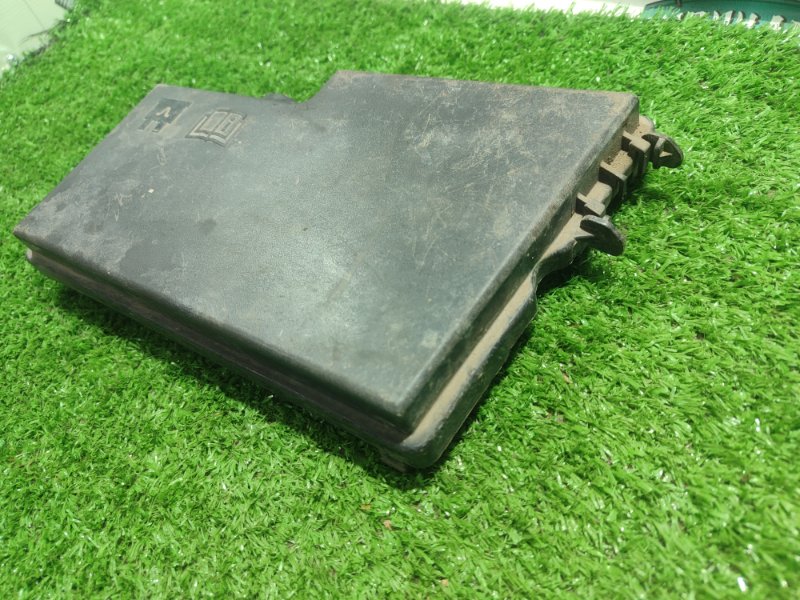 Крышка блока предохранителей Mazda 3BK