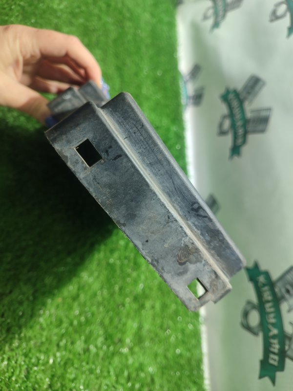 Крышка блока предохранителей Mazda 3BK