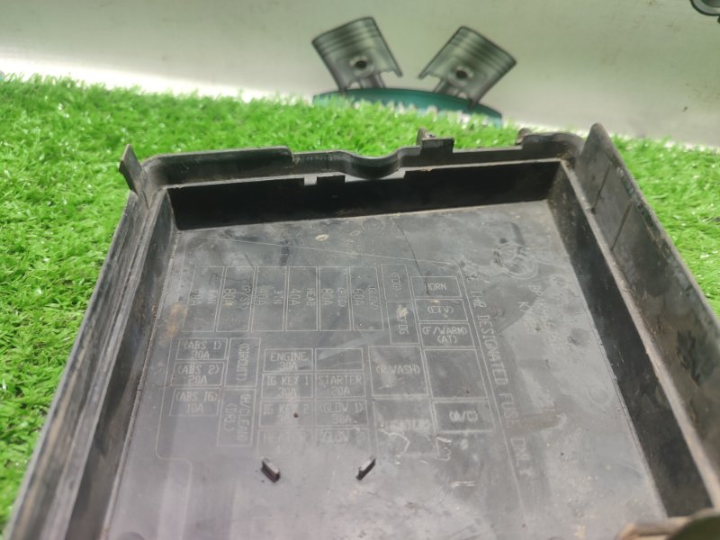 Крышка блока предохранителей Mazda 3BK