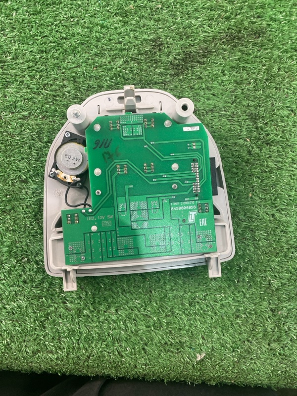 Плафон освещения салона лада Веста 2018