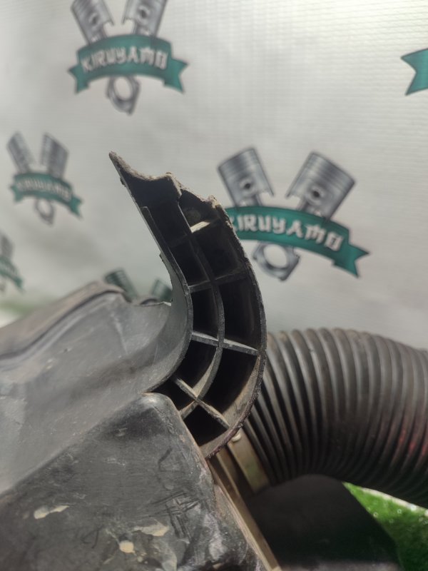 Корпус воздушного фильтра Ford FOCUS 2