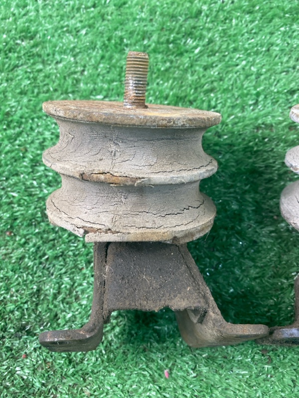 КРОНШТЕЙН лада 21053 2105