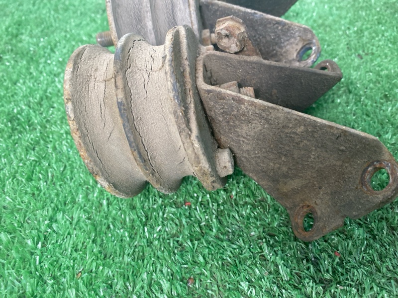 КРОНШТЕЙН лада 21053 2105