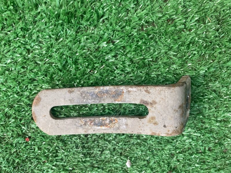 Кронштейн генератора лада 21053 2105