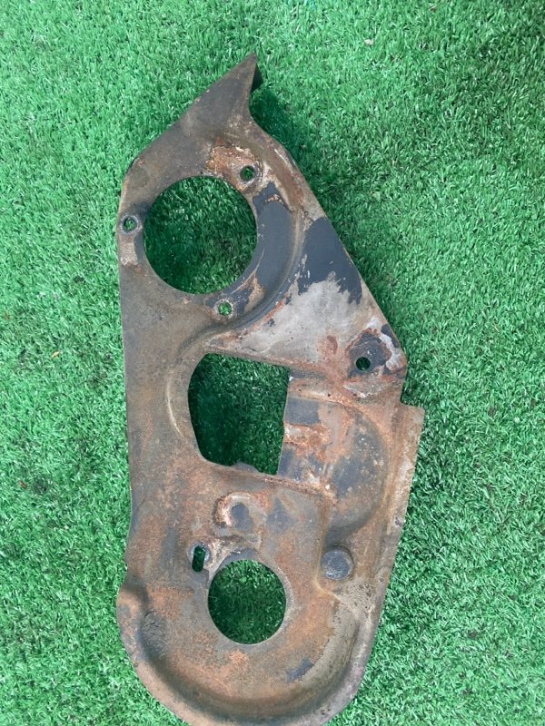 Кожух ГРМ лада 21083 1996