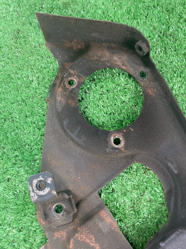 Кожух ГРМ лада 21083 1996