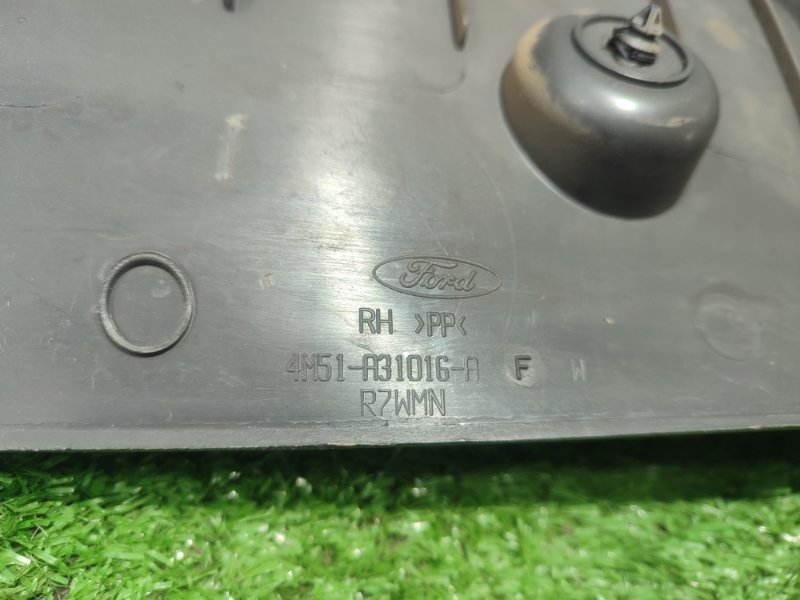 Обшивка стойки задней Ford FOCUS 2