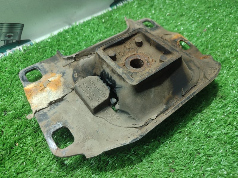 Подушка АКПП Ford FOCUS 2