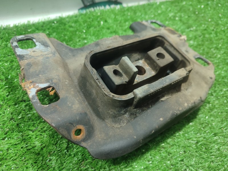 Подушка АКПП Ford FOCUS 2