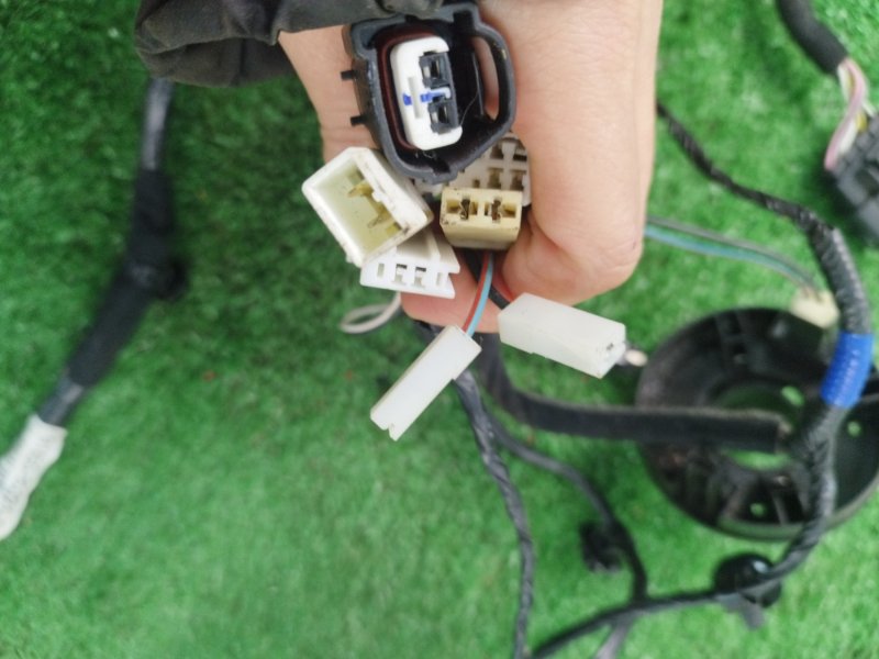 Проводка двери Kia Soul