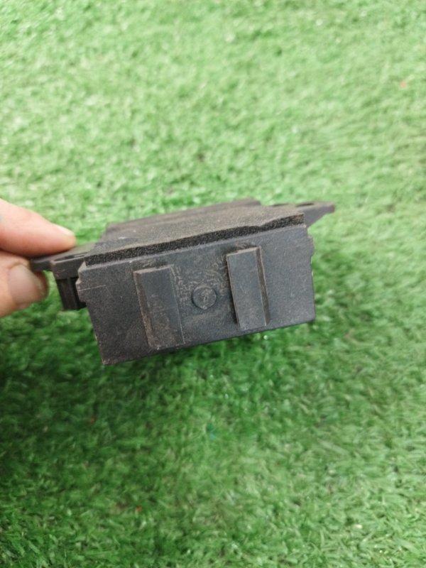 Блок управления парктроником Лада 2123