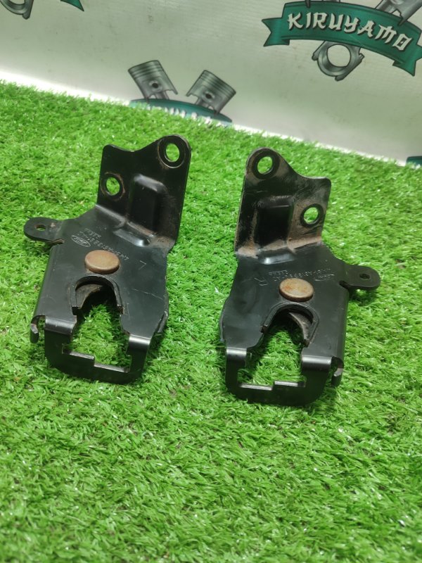 Крепление сиденья Ford FOCUS 2