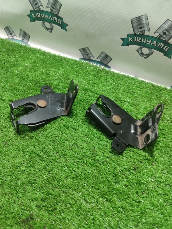 Крепление сиденья Ford FOCUS 2