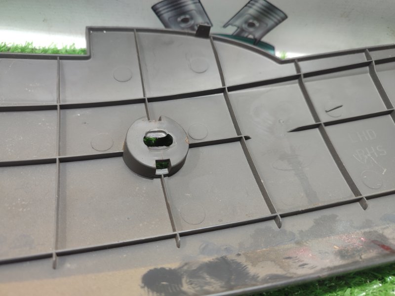 Накладка центральной консоли Ford FOCUS 2