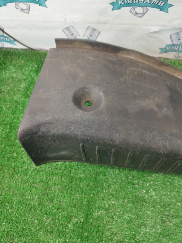 Накладка замка багажника Ford FOCUS 2