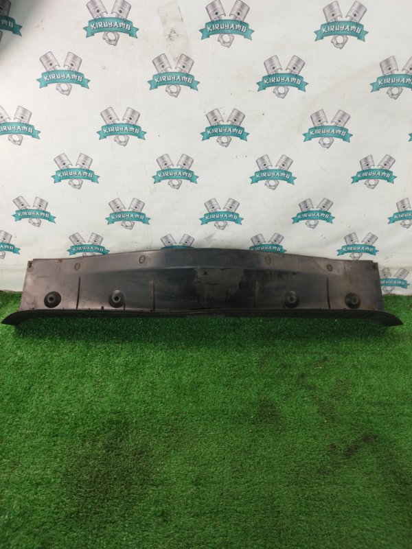 Накладка замка багажника Ford FOCUS 2