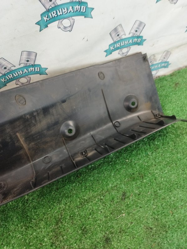 Накладка замка багажника Ford FOCUS 2