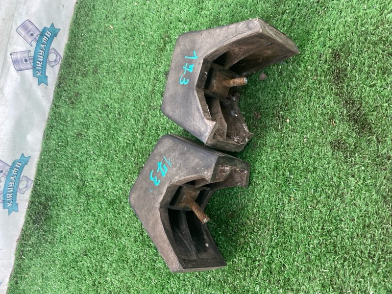 Клык бампера лада 2106 2106