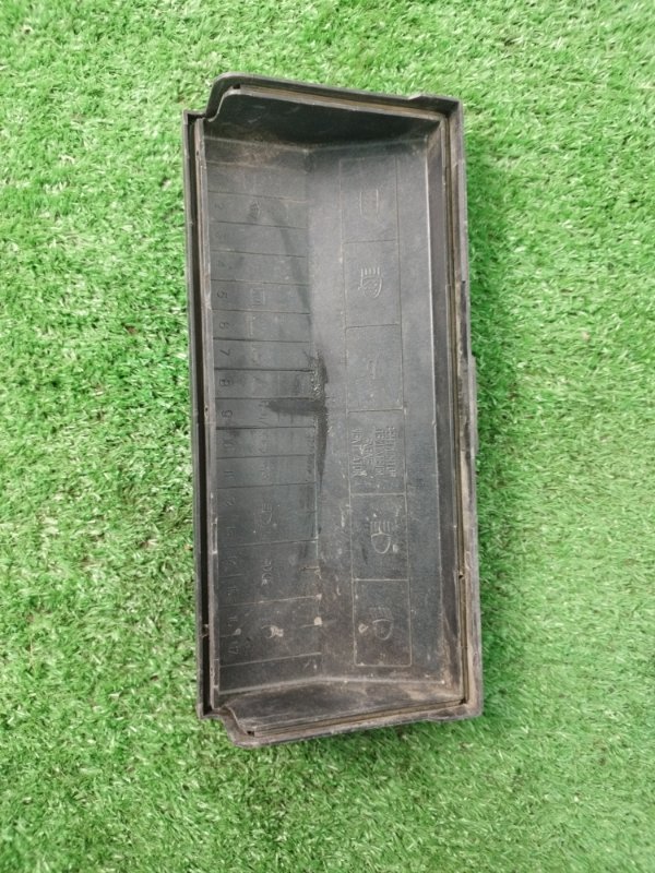 Крышка блока предохранителей лада 21053 2105