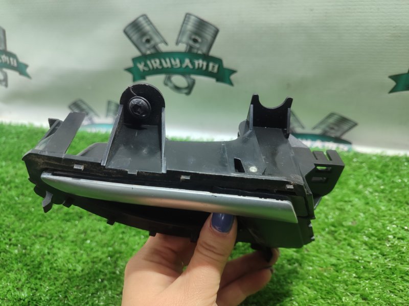 Ручка двери внутренняя лада Веста 2018