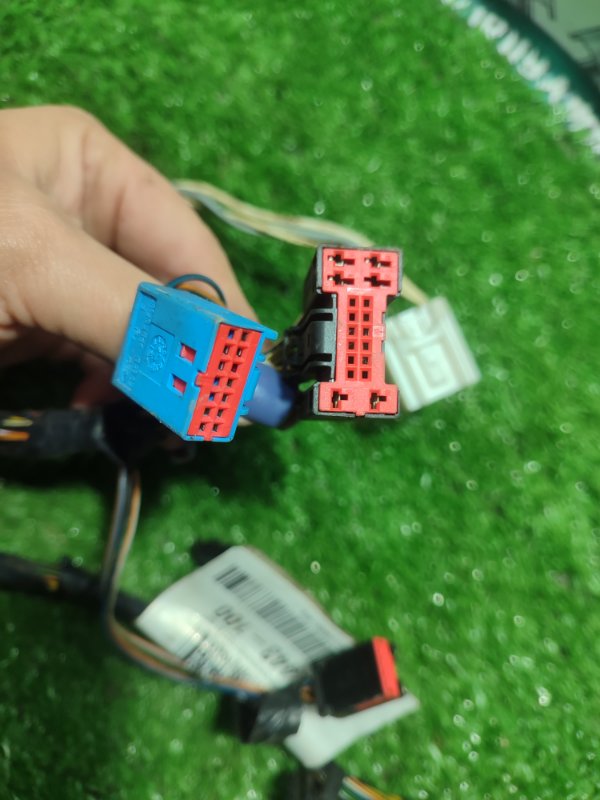 Проводка двери Ford FOCUS 2