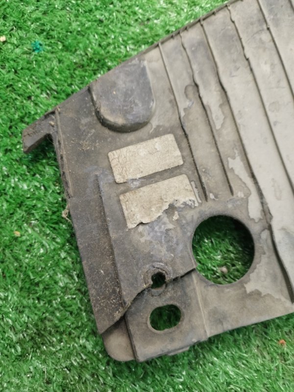 Дефлектор радиатора Kia Rio