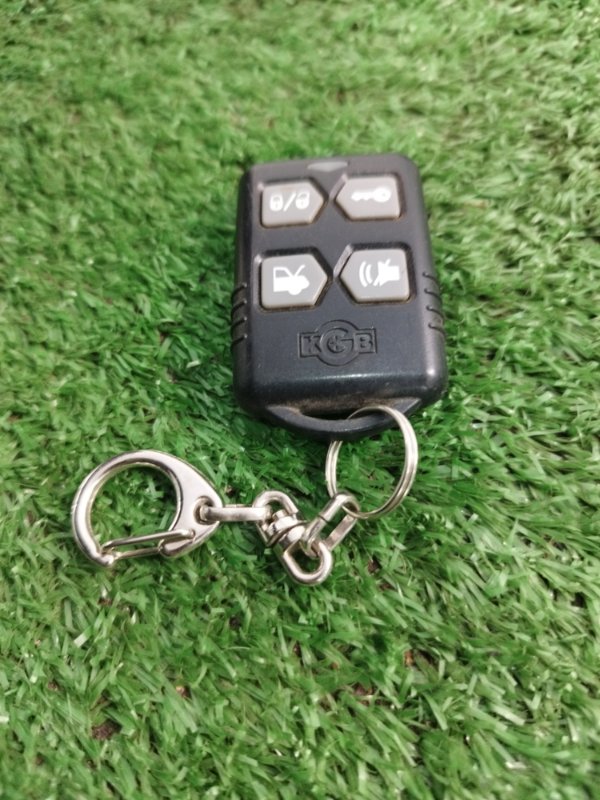 Брелок сигнализации Toyota Carina 1989 st170