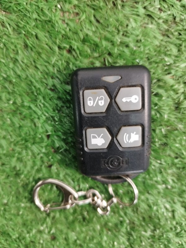 Брелок сигнализации Toyota Carina 1989 st170