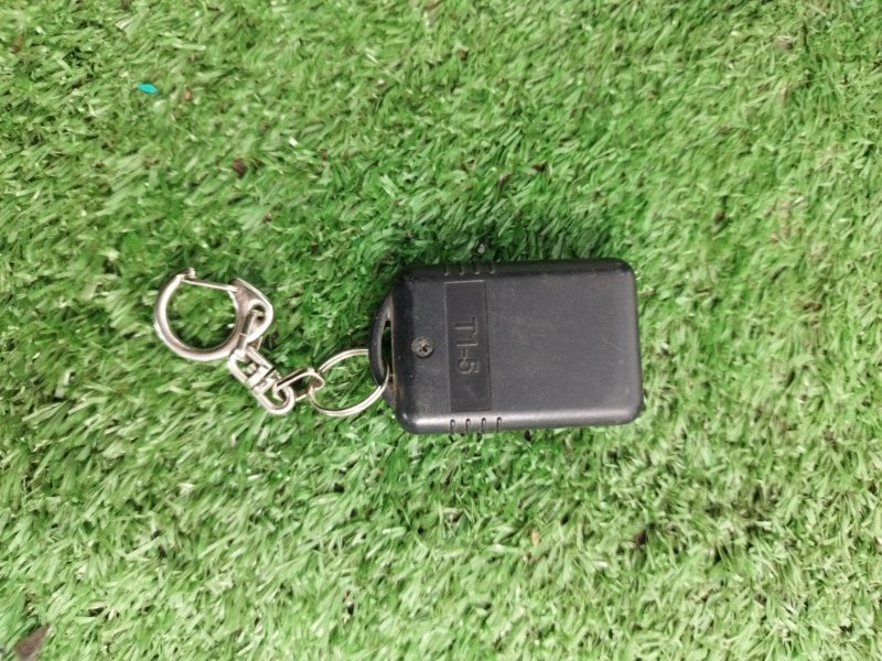 Брелок сигнализации Toyota Carina 1989 st170