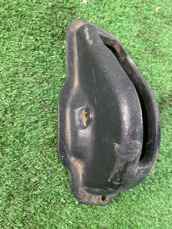 Кожух рычага стояночного тормоза лада 21070 2107