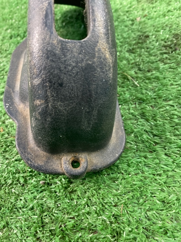 Кожух рычага стояночного тормоза лада 21070 2107