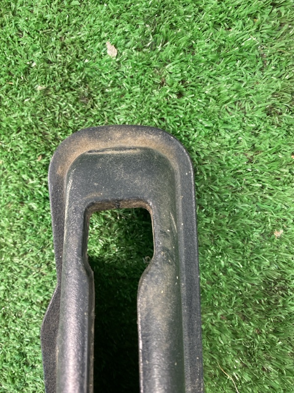 Кожух рычага стояночного тормоза лада 21070 2107