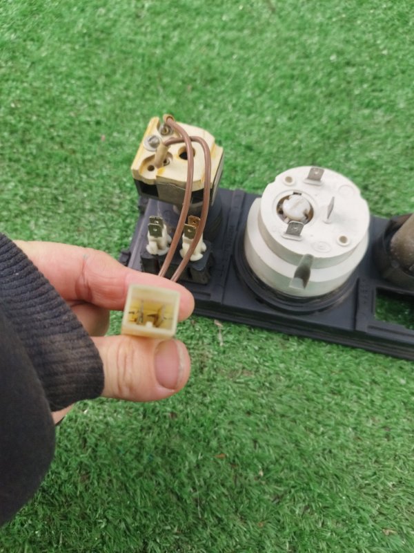 Часы лада 21070 2107