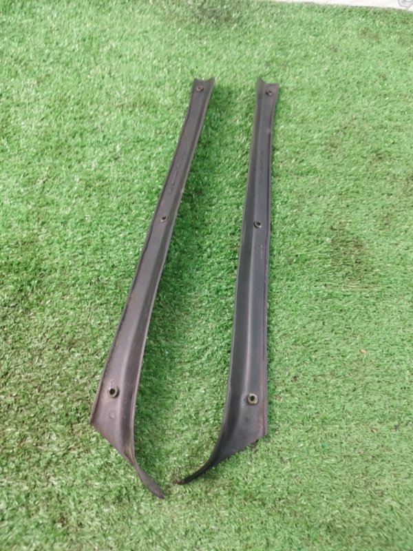 Накладка стойки лобового стекла лада 21053 2105