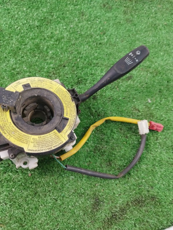 Блок подрулевых переключателей Mitsubishi Carisma