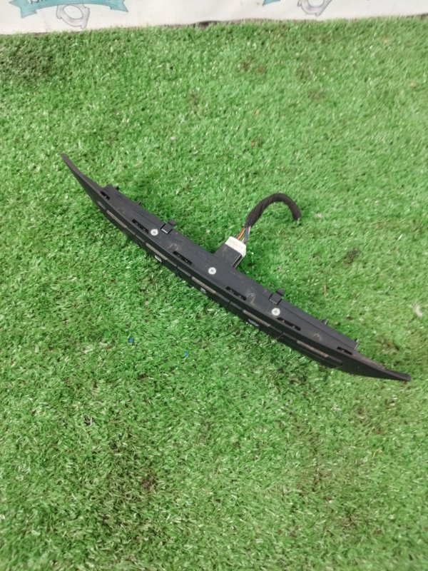 Кнопка лада Веста 2018