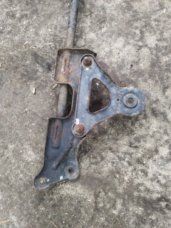 Балка подвески Nissan Serena 2006 с25