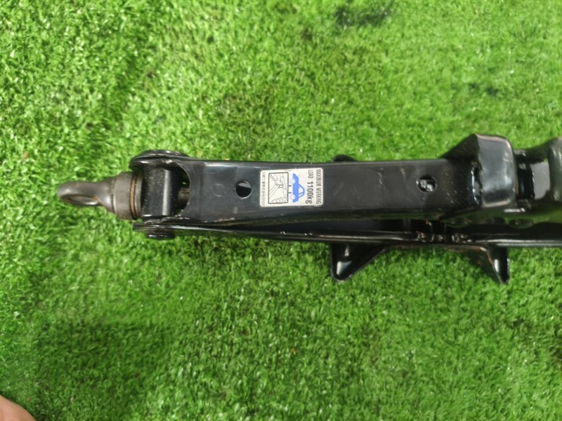 Домкрат Toyota Camry 2008 ACV 40