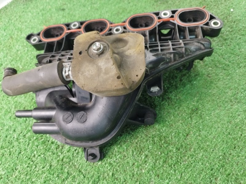 Коллектор впускной Toyota Aqua NHP10
