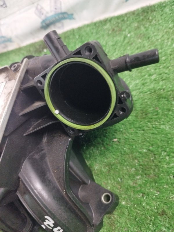 Коллектор впускной Volkswagen Polo