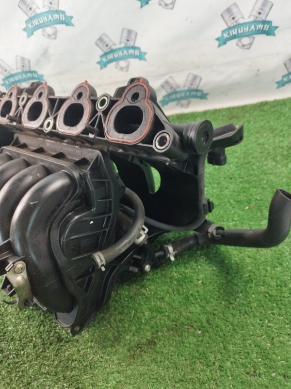 Коллектор впускной Mazda Demio