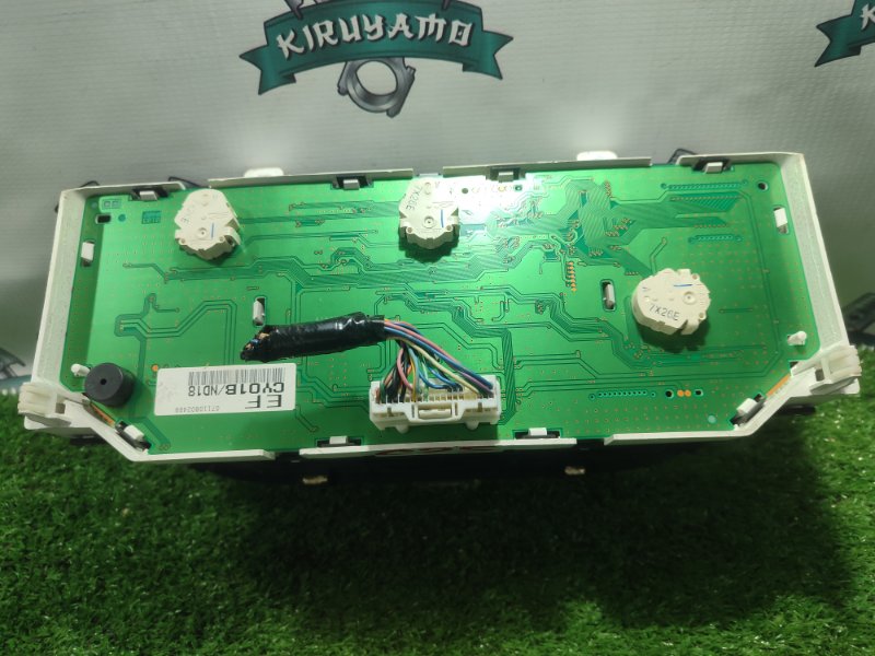 Панель приборов NISSAN Serena с25