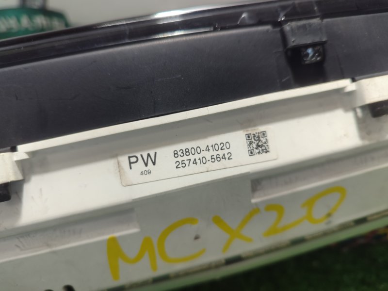 Панель приборов TOYOTA Pronard 2002 MCX20