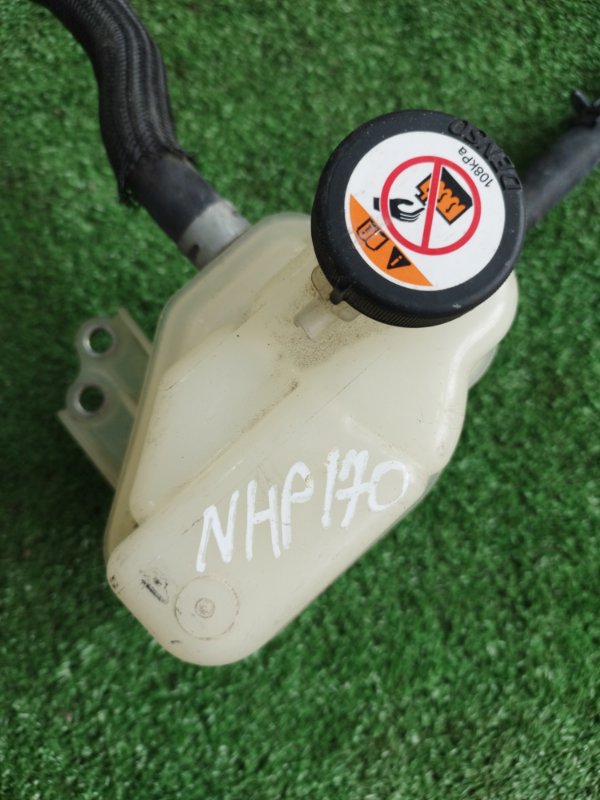 Бачок расширительный Toyota SIENTA NHP170G