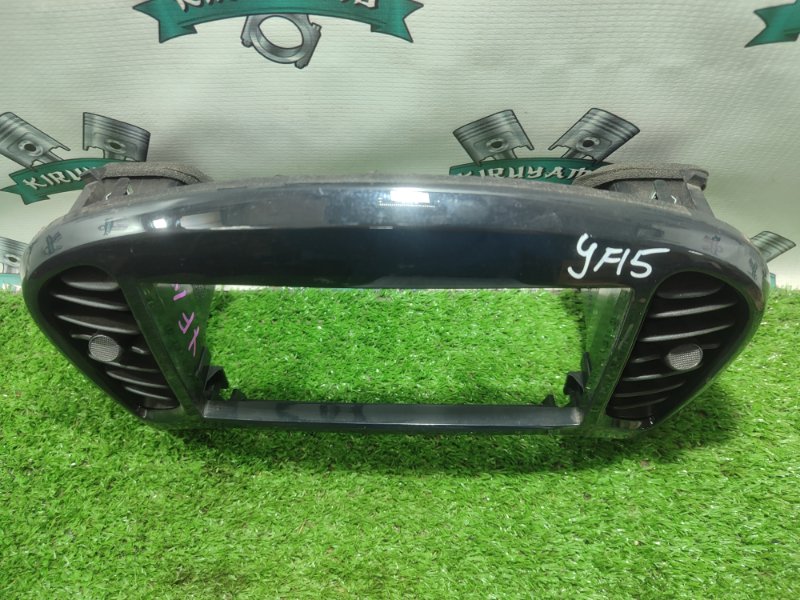 Рамка магнитолы NISSAN Juke YF15