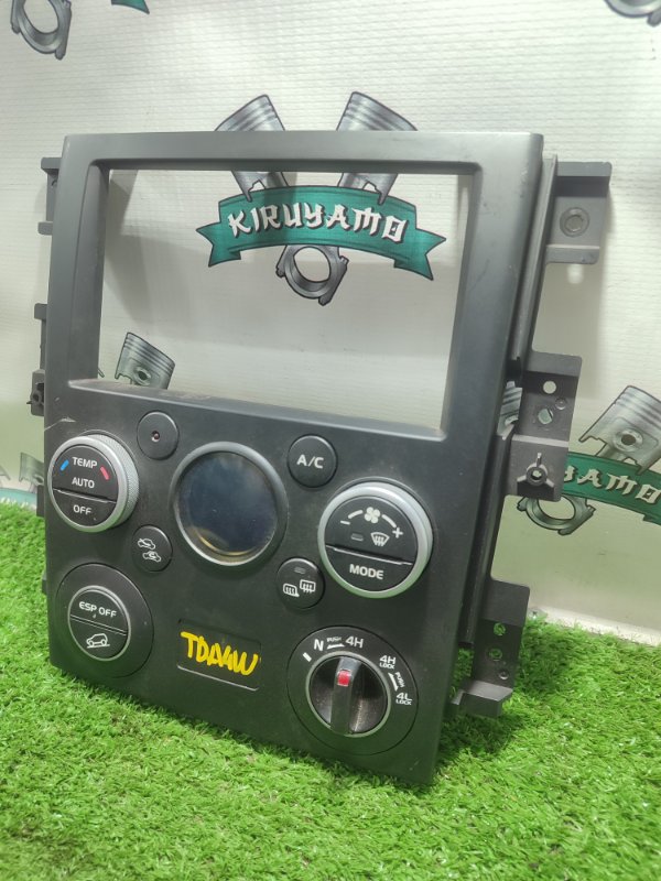 Рамка магнитолы Suzuki Escudo TDA4W